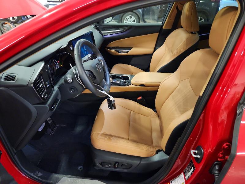 61799646 :رقم المزاد ، 2T2GGCEZ8SC086181 vin ، 2025 Lexus Nx مزاد بيع