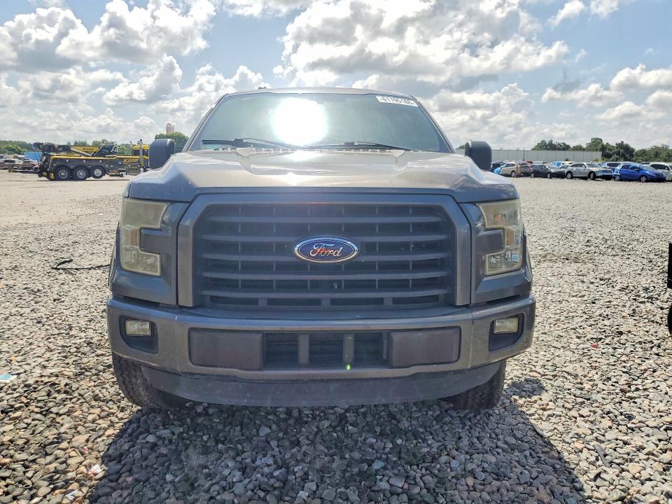 61195186 :رقم المزاد ، 1FTEW1CP1FFB78587 vin ، 2015 Ford F-150 مزاد بيع