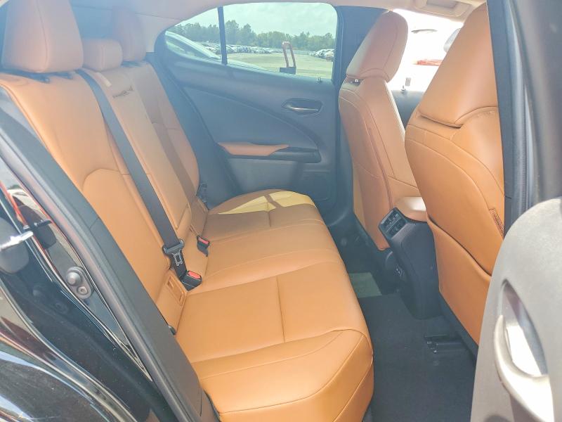 59915356 :رقم المزاد ، JTHP3JBH3M2043576 vin ، 2021 Lexus Ux 200 مزاد بيع