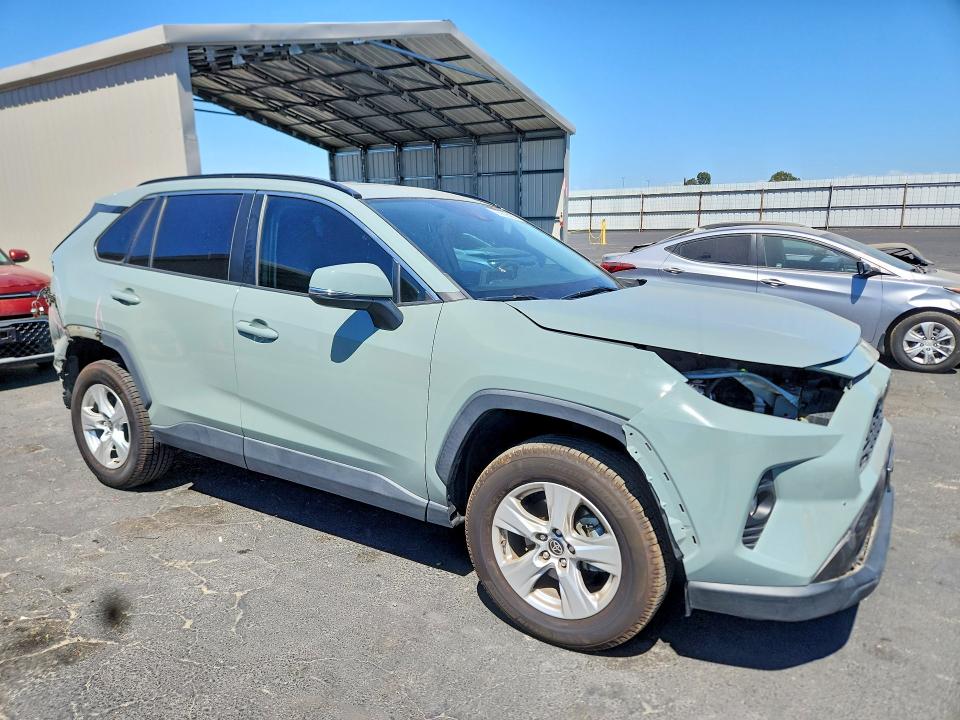 85626085 :رقم المزاد ، 2T3W1RFV1MW153843 vin ، 2021 Toyota Rav4 مزاد بيع