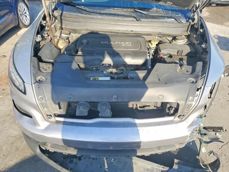 Продаж на аукціоні авто 2017 Jeep Cherokee, vin: 1C4PJLCB6HW508699, номер лоту: 61063086