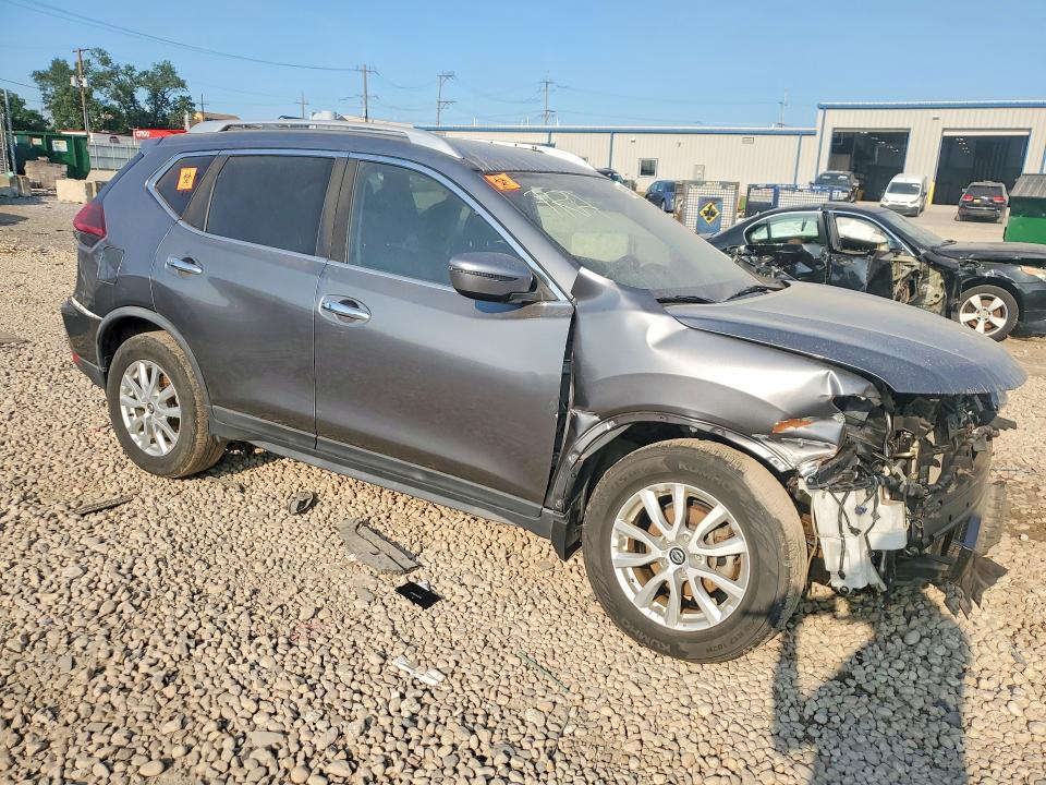 60815406 :رقم المزاد ، KNMAT2MV4JP608299 vin ، 2018 Nissan Rogue مزاد بيع