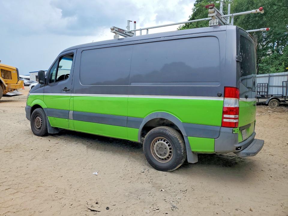 59085596 :رقم المزاد ، WD3PE7CC4E5843296 vin ، 2014 Mercedes-benz Sprinter مزاد بيع