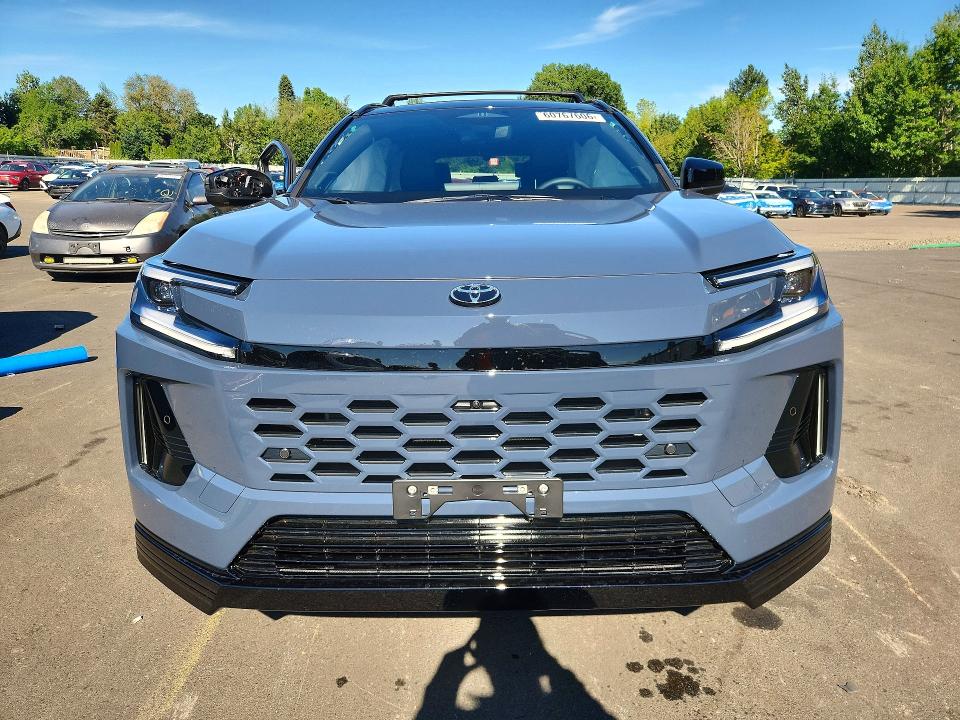 Продажа на аукционе авто 2026 Toyota Rav4, vin: JTM6CRAV4TJ009606, номер лота: 60767606