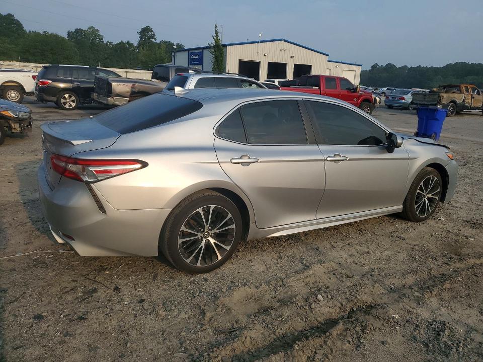 2019 Toyota Camry მანქანა იყიდება აუქციონზე, vin: 4T1B11HK8KU213304, აუქციონის ნომერი: 62855046