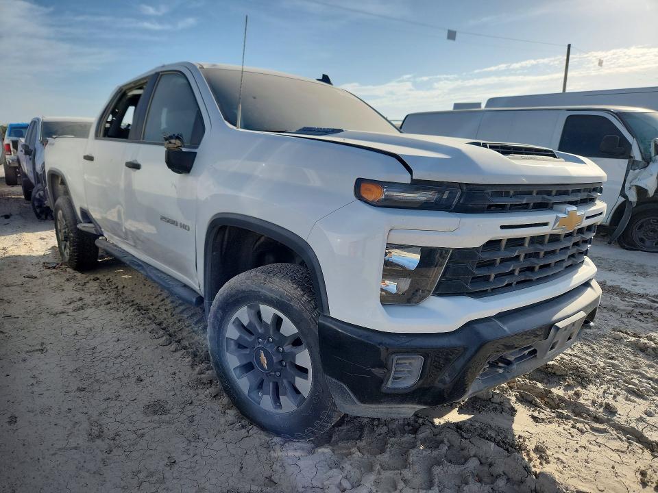 2024 Chevrolet Silverado მანქანა იყიდება აუქციონზე, vin: 2GC4YMEY6R1249677, აუქციონის ნომერი: 50256286