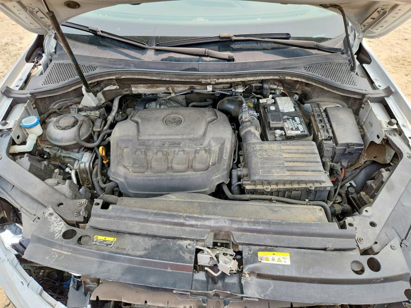 60611626 :رقم المزاد ، 3VV3B7AX6KM041455 vin ، 2019 Volkswagen Tiguan مزاد بيع