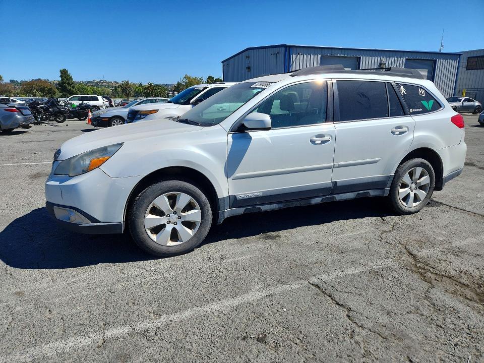 62904886 :رقم المزاد ، 4S4BRBCC0C3209513 vin ، 2012 Subaru Outback مزاد بيع