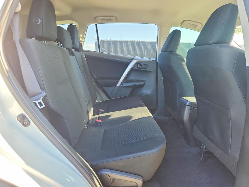 Продажа на аукционе авто 2018 Toyota Rav4, vin: JTMZFREV6JJ203937, номер лота: 62156716