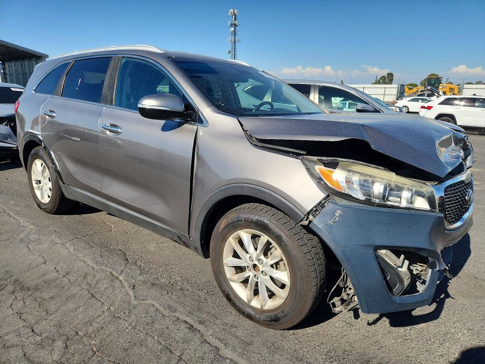 Продажа на аукционе авто 2017 Kia Sorento, vin: 5XYPG4A53HG235929, номер лота: 60993586