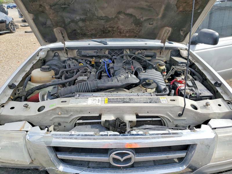 61412016 :رقم المزاد ، 4F4YR12D31TM25640 vin ، 2001 Mazda B2300 مزاد بيع