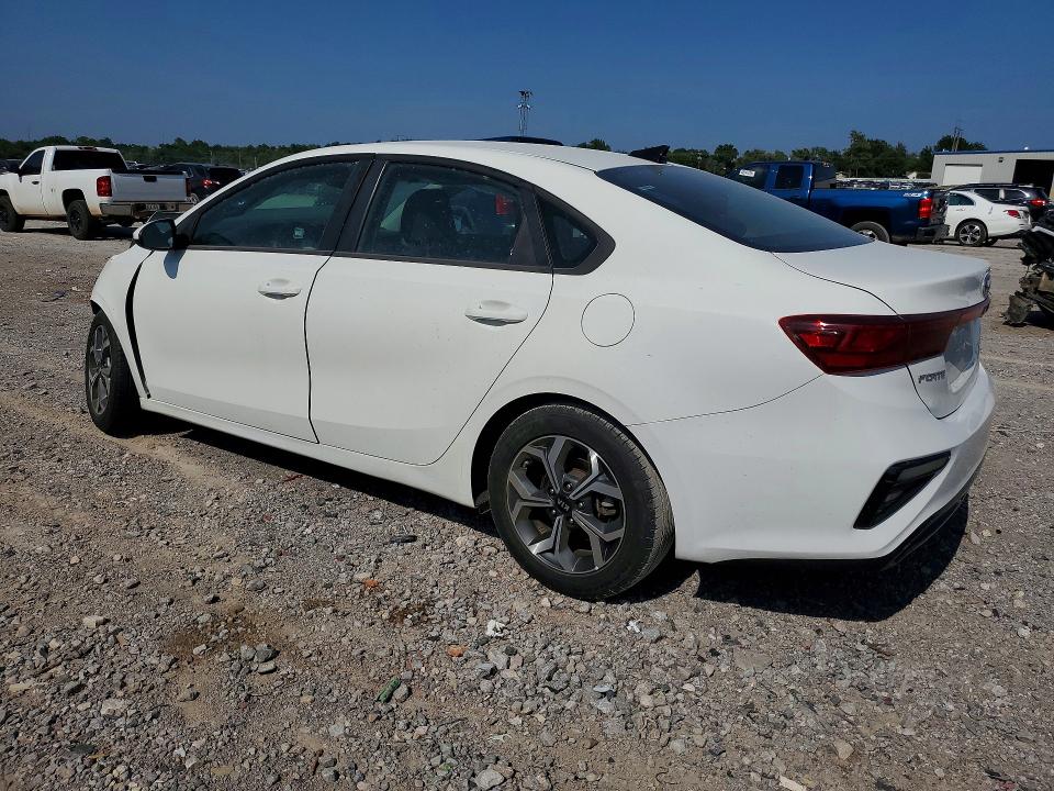 61812916 :رقم المزاد ، 3KPF24AD2ME327400 vin ، 2021 Kia Forte مزاد بيع