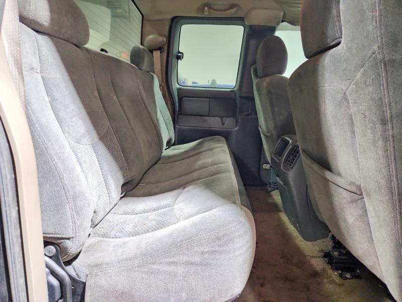2004 Chevrolet Silverado მანქანა იყიდება აუქციონზე, vin: 1GCHK29U24E207836, აუქციონის ნომერი: 61226426
