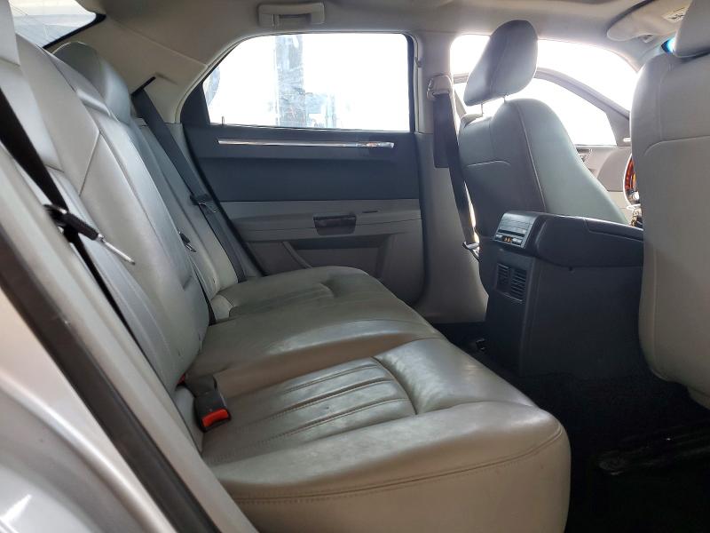 60682496 :رقم المزاد ، 2C3KA63H16H370375 vin ، 2006 Chrysler 300c مزاد بيع