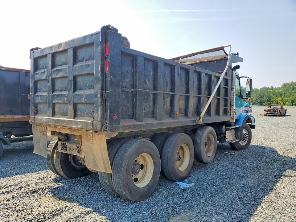 Продаж на аукціоні авто 2002 Volvo Vhd, vin: 4V5K99UF32N310912, номер лоту: 61794946