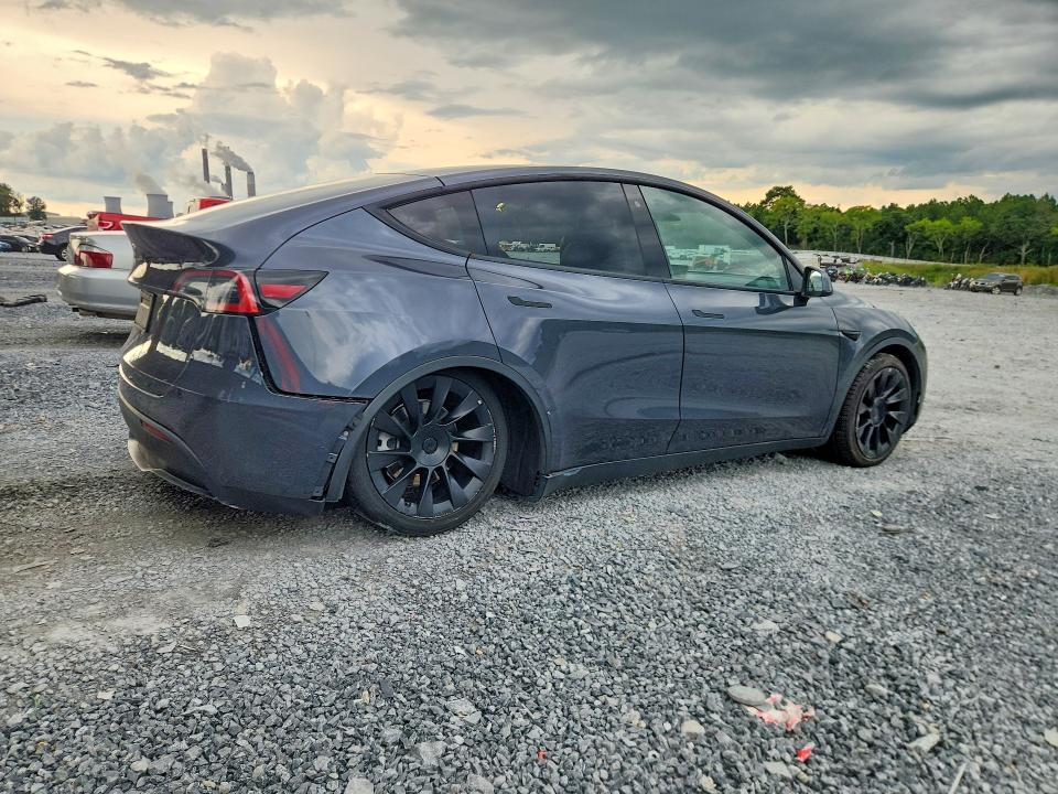 2020 Tesla Model Y მანქანა იყიდება აუქციონზე, vin: 5YJYGDEE4LF049072, აუქციონის ნომერი: 61695726