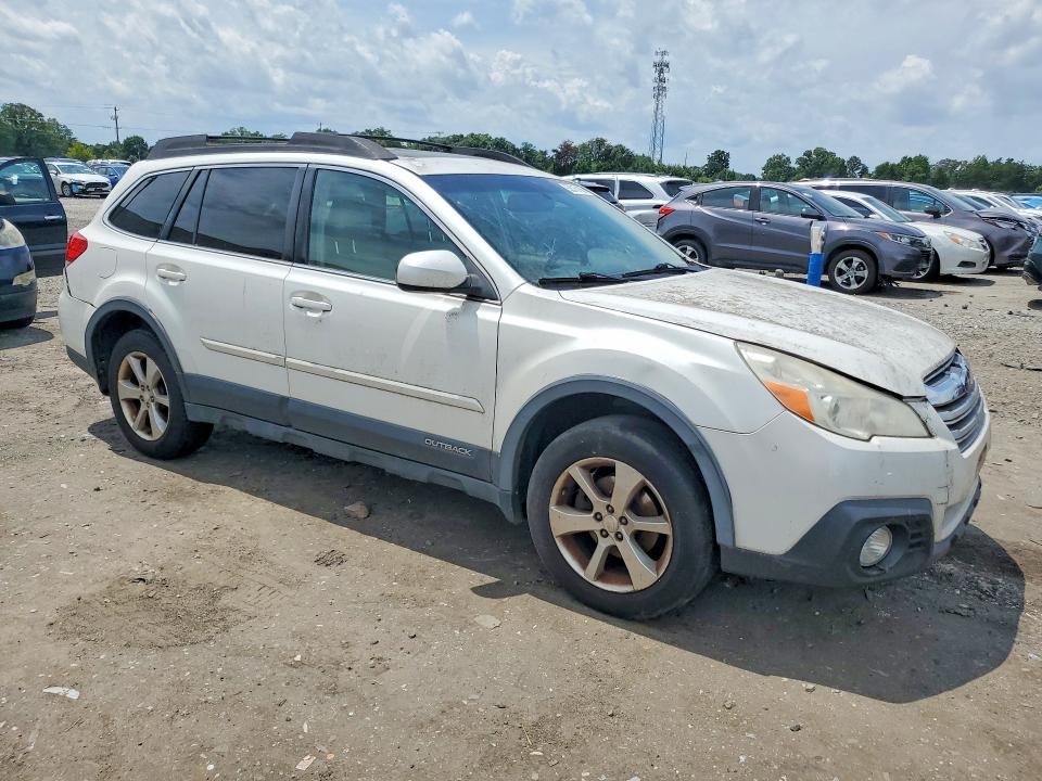 Продажа на аукционе авто 2014 Subaru Outback, vin: 4S4BRCMC1E3326010, номер лота: 62015186