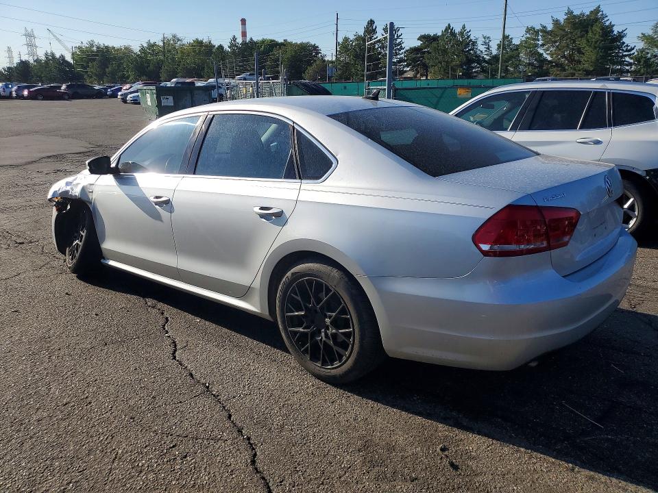2015 Volkswagen Passat მანქანა იყიდება აუქციონზე, vin: 1VWAS7A37FC108331, აუქციონის ნომერი: 61010446