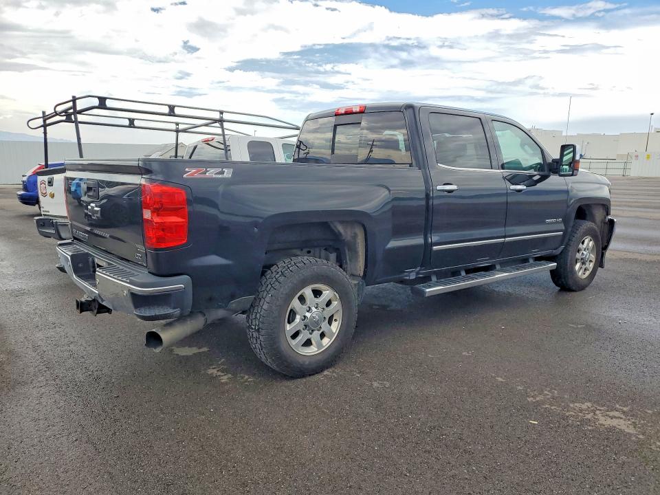 2015 Chevrolet Silverado მანქანა იყიდება აუქციონზე, vin: 1GC4K0C83FF678261, აუქციონის ნომერი: 62147176