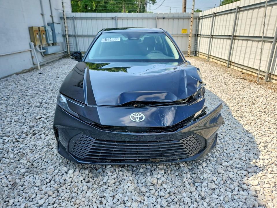 Продажа на аукционе авто 2025 Toyota Camry, vin: 4T1DAACK2SU586726, номер лота: 61534886