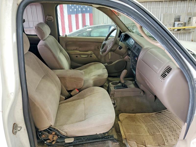 2001 Toyota Tacoma მანქანა იყიდება აუქციონზე, vin: 5TESN92N31Z860807, აუქციონის ნომერი: 63382746