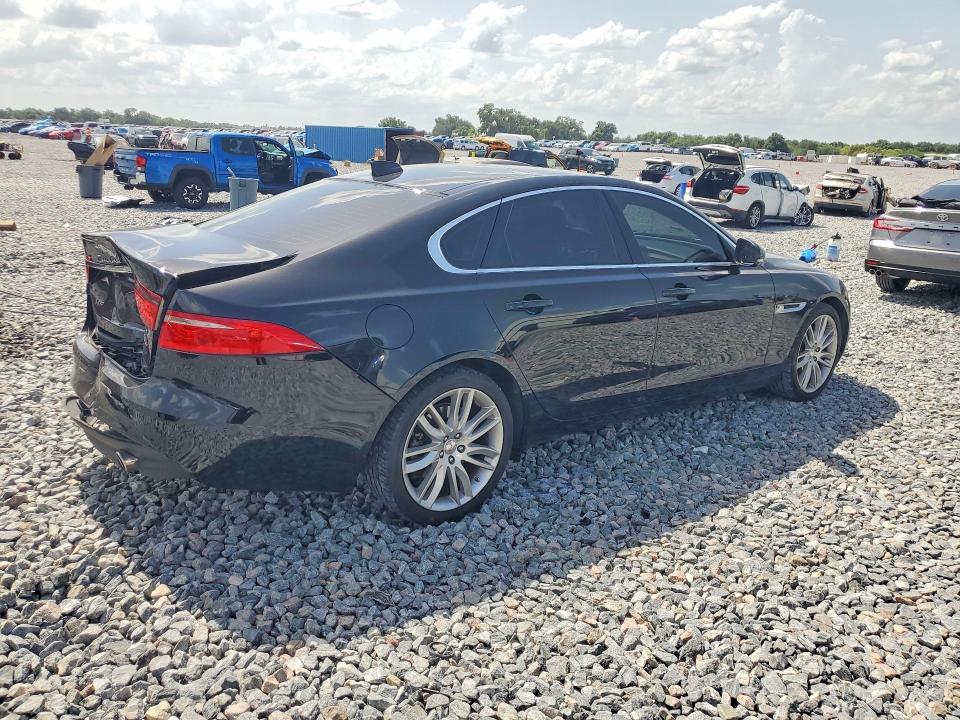 60162606 :رقم المزاد ، SAJBE4BV7GCY02873 vin ، 2016 Jaguar Xf مزاد بيع