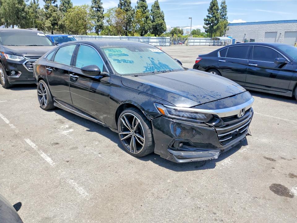 62676596 :رقم المزاد ، 1HGCV2F91MA010733 vin ، 2021 Honda Accord مزاد بيع