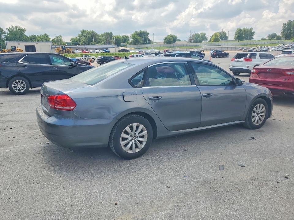 2012 Volkswagen Passat მანქანა იყიდება აუქციონზე, vin: 1VWAP7A37CC082939, აუქციონის ნომერი: 60165266