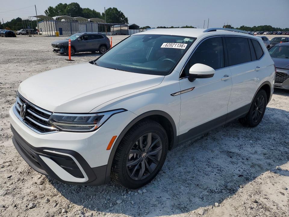 2022 Volkswagen Tiguan მანქანა იყიდება აუქციონზე, vin: 3VV3B7AX8NM044765, აუქციონის ნომერი: 62021156