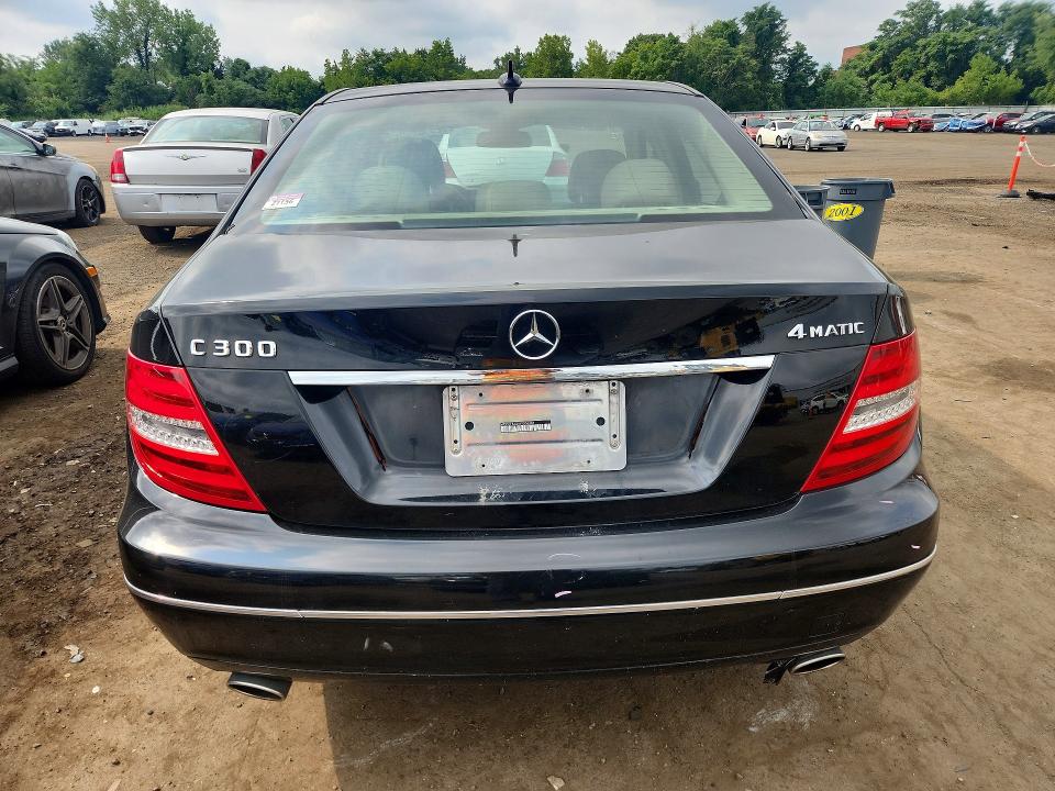 62838206 :رقم المزاد ، WDDGF8AB6ER306401 vin ، 2014 Mercedes-benz C مزاد بيع