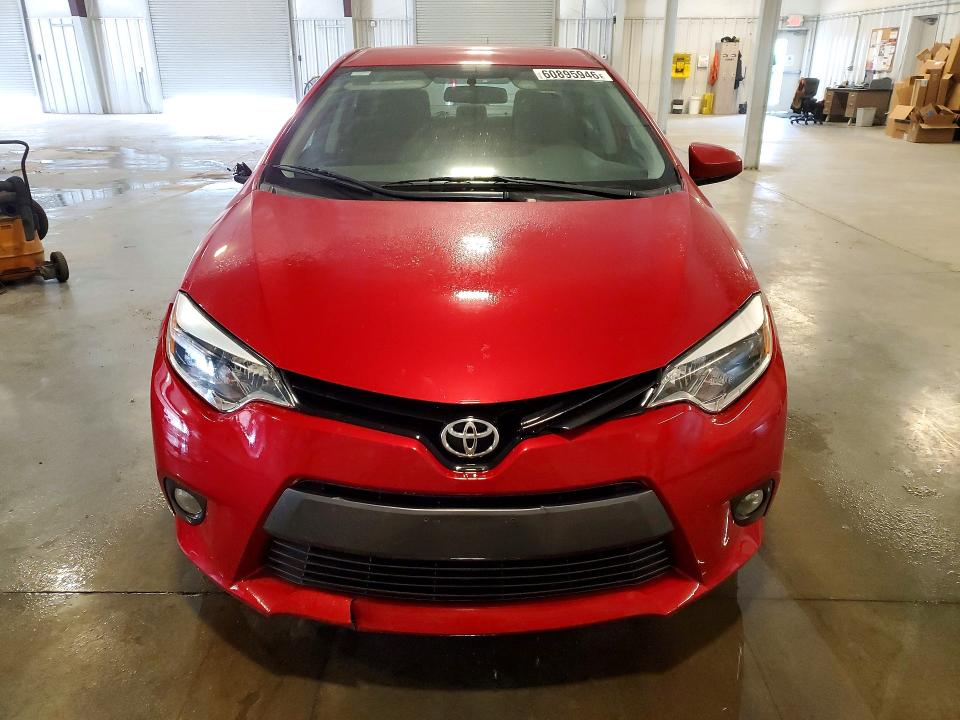 60895946 :رقم المزاد ، 5YFBURHE3FP209958 vin ، 2015 Toyota Corolla مزاد بيع