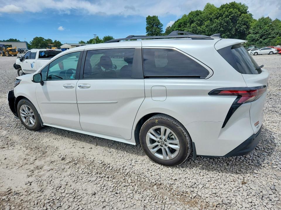 Auction sale of the 2024 Toyota Sienna, vin: 5TDJSKFC4RS135469, lot number: 61616316
