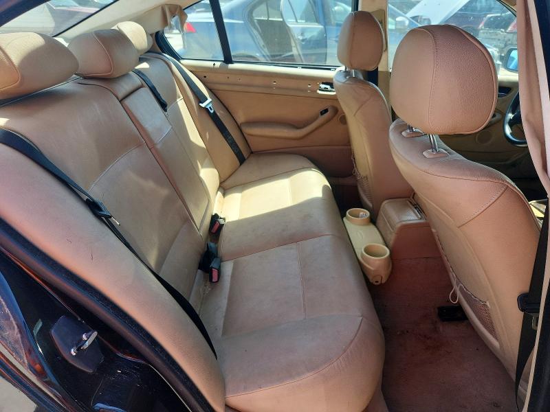 62643476 :رقم المزاد ، WBAET37413NJ31708 vin ، 2003 Bmw 325 مزاد بيع
