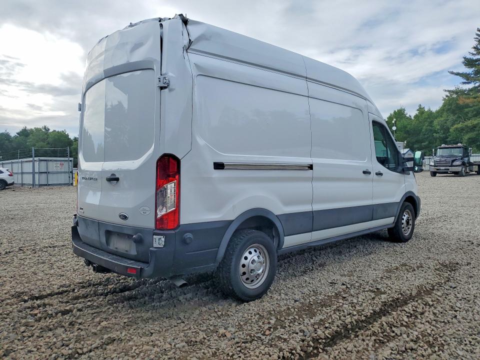 61394966 :رقم المزاد ، 1FTBR2XG7RKB58964 vin ، 2024 Ford Transit مزاد بيع