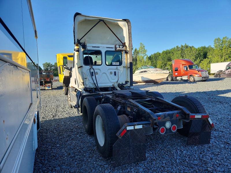 2020 Freightliner Cascadia 126 მანქანა იყიდება აუქციონზე, vin: 3AKJHLDV3LSLF0836, აუქციონის ნომერი: 61952636