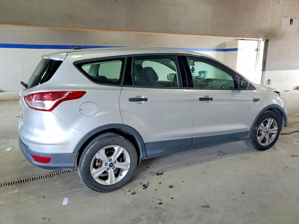 60948546 :رقم المزاد ، 1FMCU0F75GUB88406 vin ، 2016 Ford Escape مزاد بيع