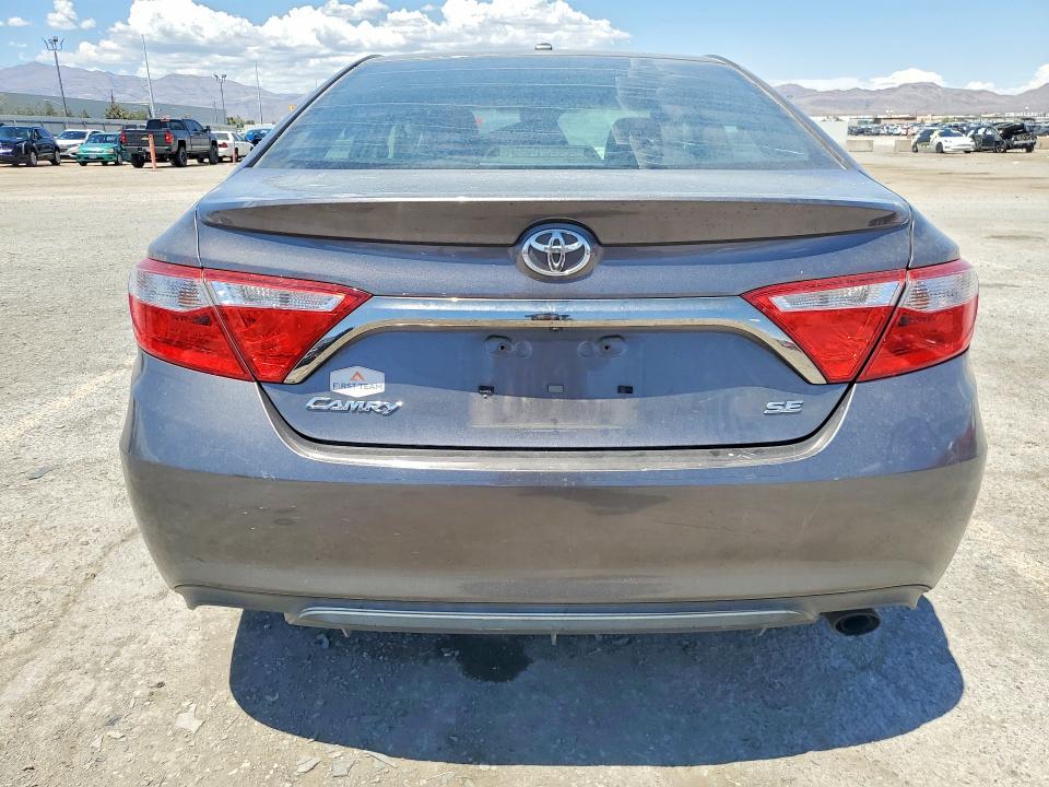 2015 Toyota Camry მანქანა იყიდება აუქციონზე, vin: 4T1BF1FKXFU477411, აუქციონის ნომერი: 60715156