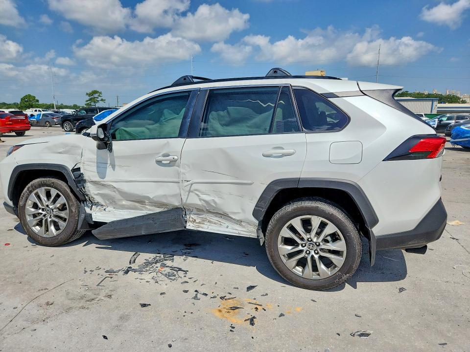 Продажа на аукционе авто 2025 Toyota Rav4, vin: 2T3C1RFV3SW394593, номер лота: 61934836