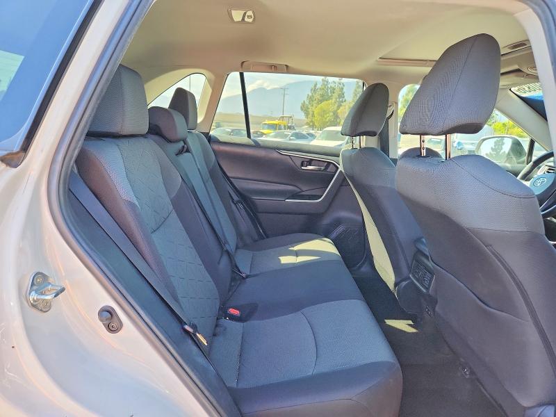 Auction sale of the 2020 Toyota Rav4, vin: 2T3W1RFV8LW071204, lot number: 61090836