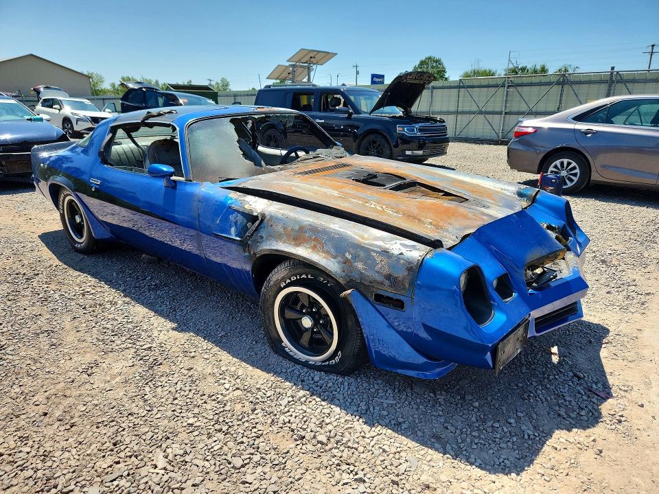 1981 Chevrolet Camaro მანქანა იყიდება აუქციონზე, vin: 1G1AP87L6BN107986, აუქციონის ნომერი: 61935416