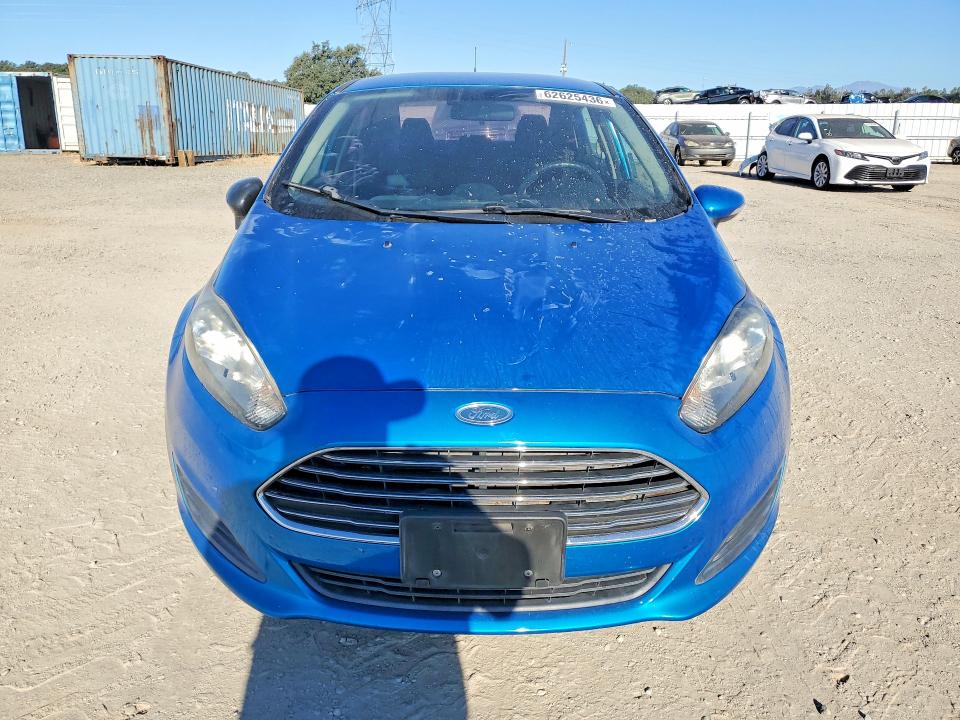 62625436 :رقم المزاد ، 3FADP4BJ4FM225379 vin ، 2015 Ford Fiesta مزاد بيع