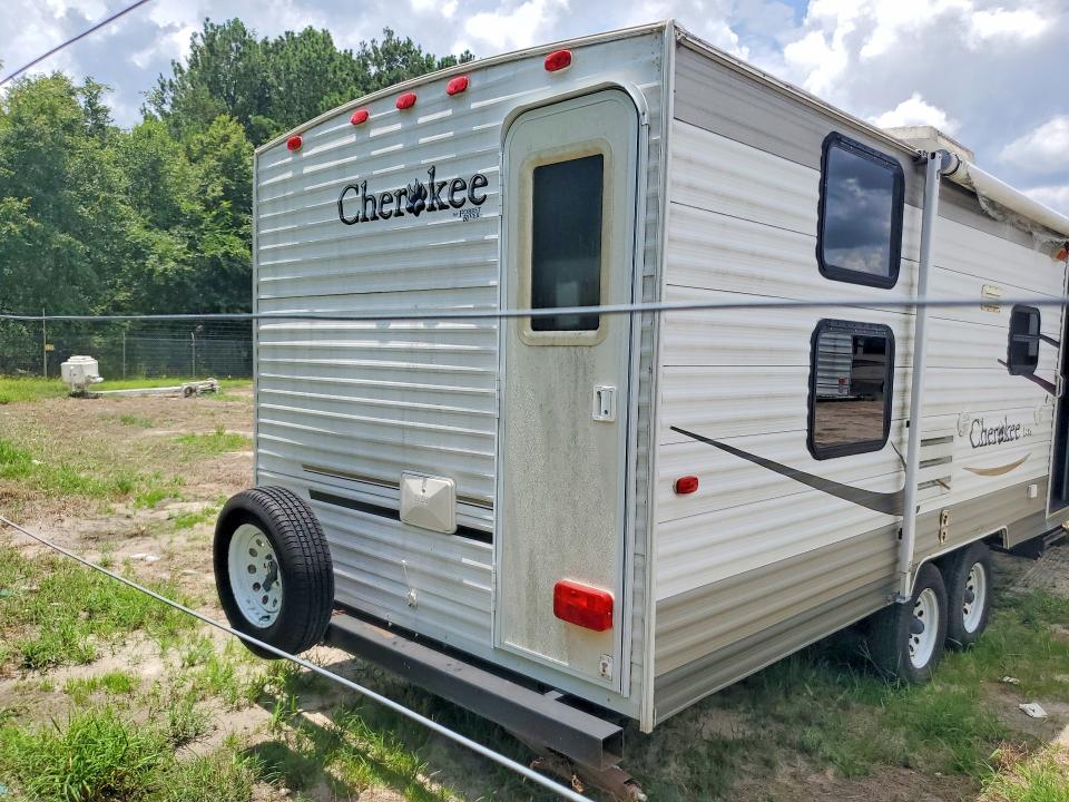 60189596 :رقم المزاد ، 4X4TCKD276P099048 vin ، 2006 Cherokee Travel Trailer مزاد بيع
