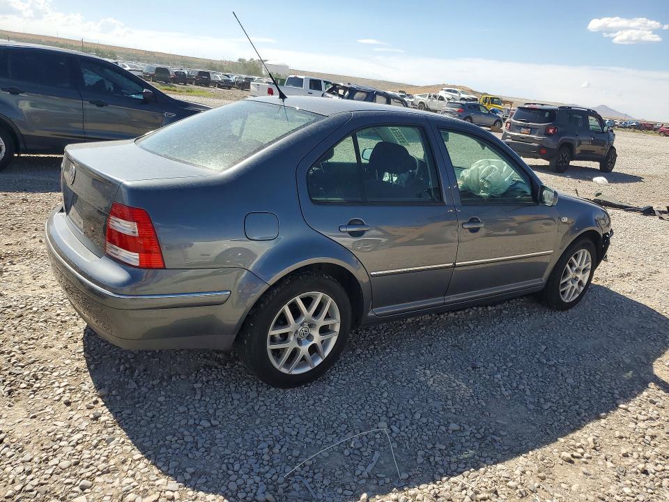 60395556 :رقم المزاد ، 3VWRA69M04M027678 vin ، 2004 Volkswagen Jetta مزاد بيع
