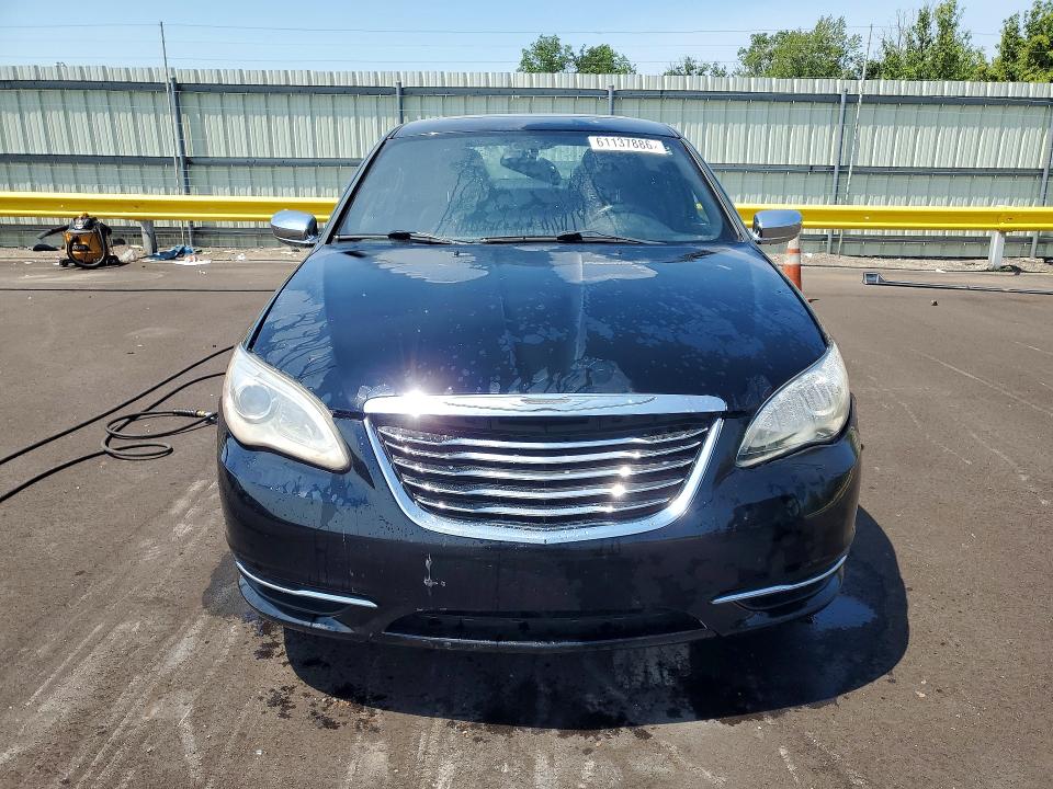 Продажа на аукционе авто 2013 Chrysler 200, vin: 1C3CCBCG1DN505745, номер лота: 61137886