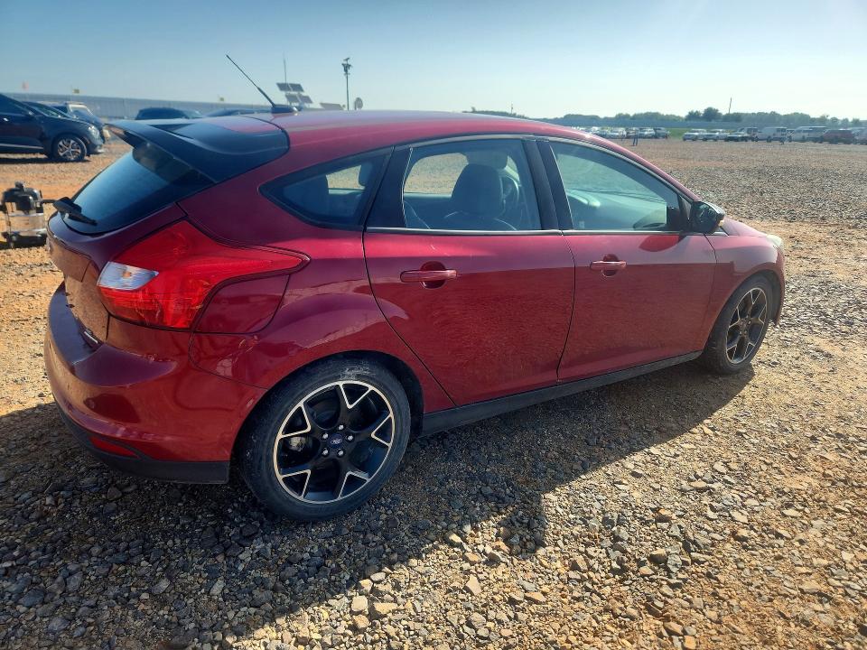 61008666 :رقم المزاد ، 1FADP3K29EL276198 vin ، 2014 Ford Focus مزاد بيع