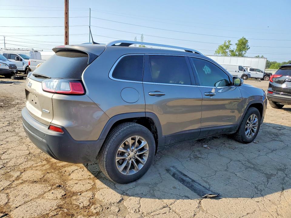63126896 :رقم المزاد ، 1C4PJMLB7KD308584 vin ، 2019 Jeep Cherokee مزاد بيع