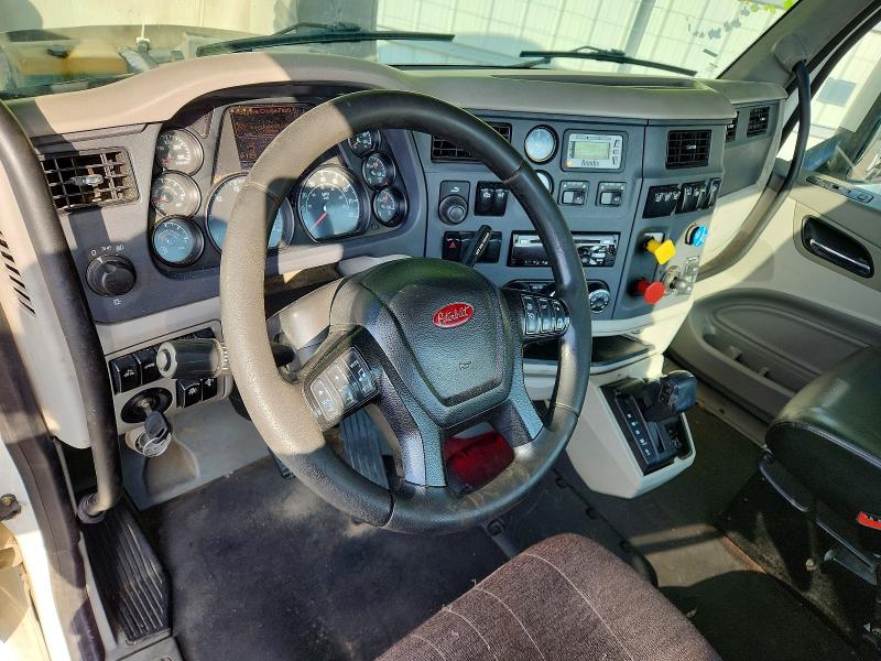 61968106 :رقم المزاد ، 1XPBA48X9JD478313 vin ، 2018 Peterbilt 579 مزاد بيع