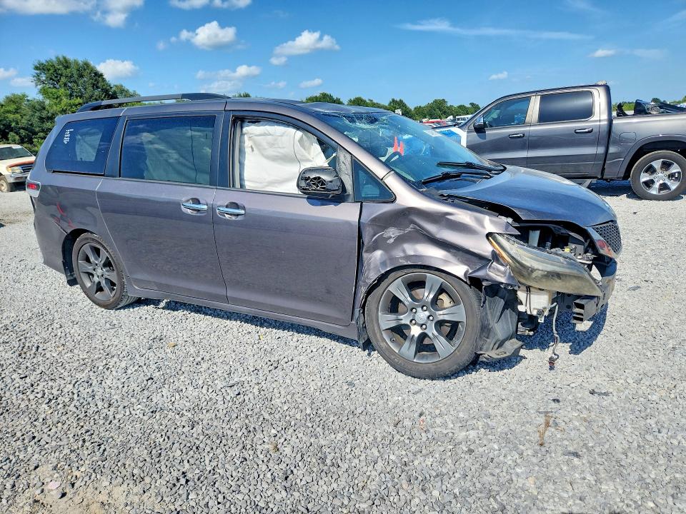 63499136 :رقم المزاد ، 5TDXK3DC3GS732080 vin ، 2016 Toyota Sienna مزاد بيع