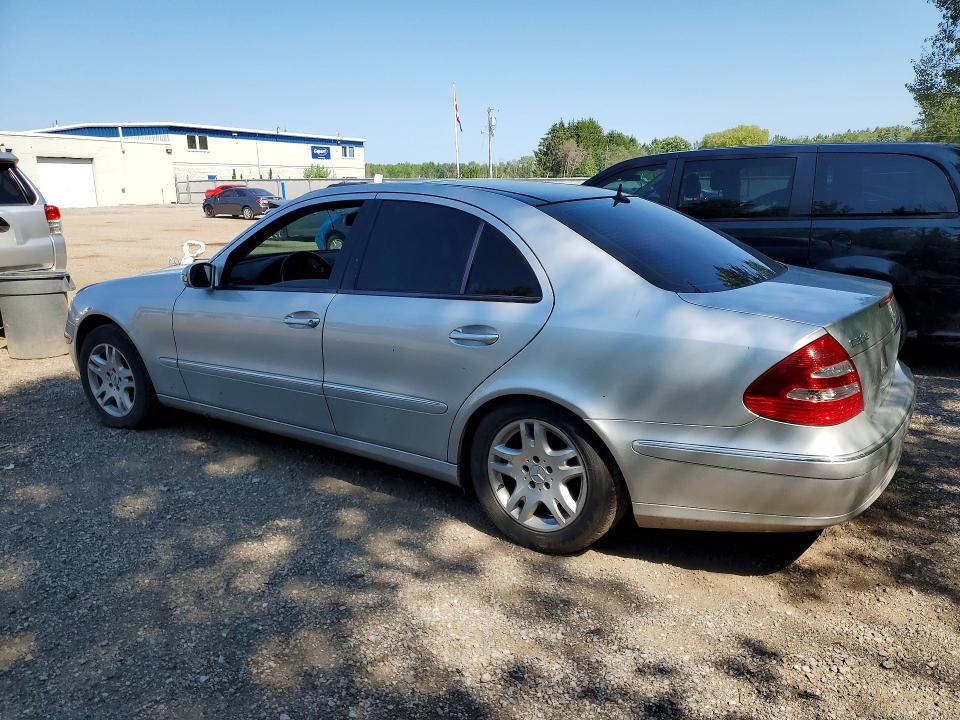 60365806 :رقم المزاد ، WDBUF65J25A664921 vin ، 2005 Mercedes-benz E مزاد بيع
