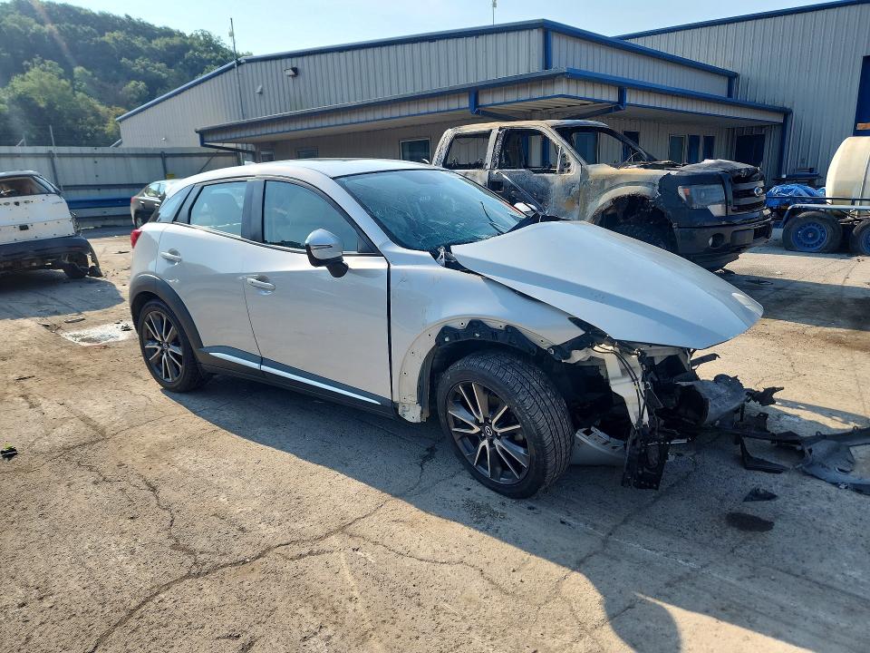 61035776 :رقم المزاد ، JM1DKFD78G0139258 vin ، 2016 Mazda Cx-3 مزاد بيع